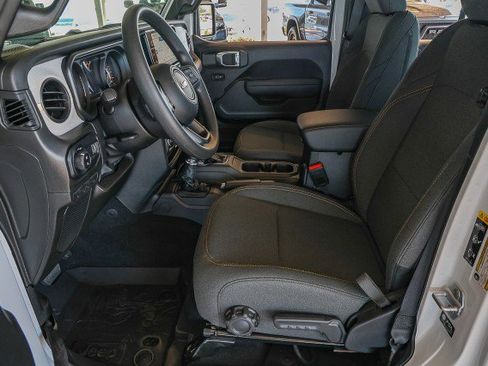 New 2026 Jeep Gladiator Sport image 10