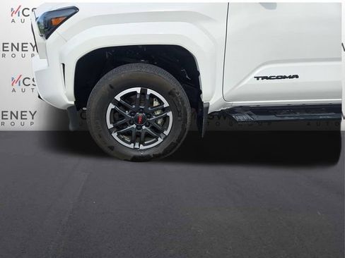 Used 2024 Toyota Tacoma TRD Sport w/ TRD Sport Upgrade Package AWD/4WD image 27