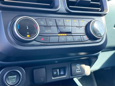 Used 2022 Ford Maverick Lariat w/ Lariat Luxury Package image 15