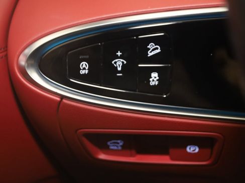 Used 2022 Genesis GV70 3.5T Sport w/ Sport Advanced Package image 33