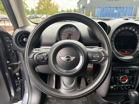 Used 2016 MINI Cooper Countryman FWD image 17