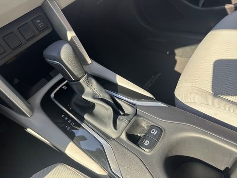 Certified 2025 Toyota Corolla Cross LE image 29