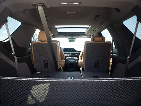 Used 2021 Cadillac Escalade Sport w/ LPO, ONYX Package RWD image 9