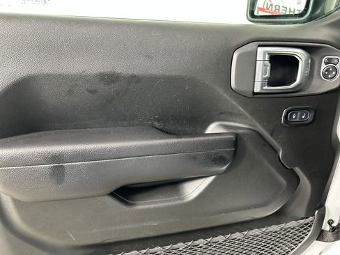 Used 2024 Jeep Wrangler Unlimited Rubicon image 11