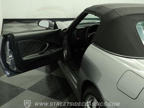 Used 2001 Honda S2000 image 33