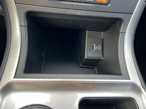 Used 2024 Ford Edge SEL image 31