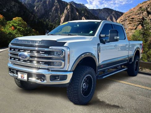 Used 2024 Ford F250 Lariat AWD/4WD image 5