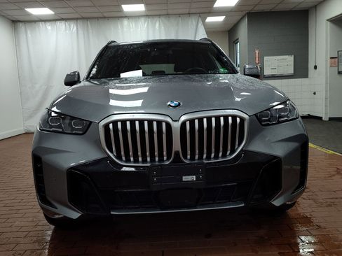 Used 2024 BMW X5 xDrive40i image 4