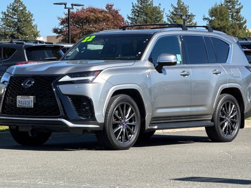 Used 2022 Lexus LX 600 F Sport w/ Accessory Package (Z1) AWD/4WD image 8