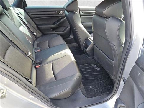 Used 2019 Honda Accord Sport image 13