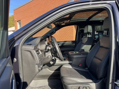 Certified 2022 Chevrolet Suburban LT w/ Luxury Package image 31