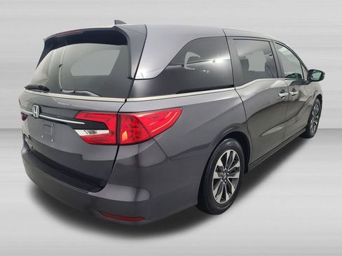 Used 2024 Honda Odyssey EX-L image 3
