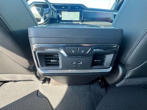 Used 2024 GMC Sierra 1500 Denali w/ Technology Package AWD/4WD image 37