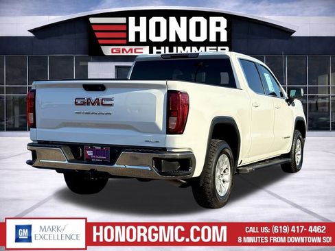 Used 2020 GMC Sierra 1500 SLE w/ SLE Value Package image 3