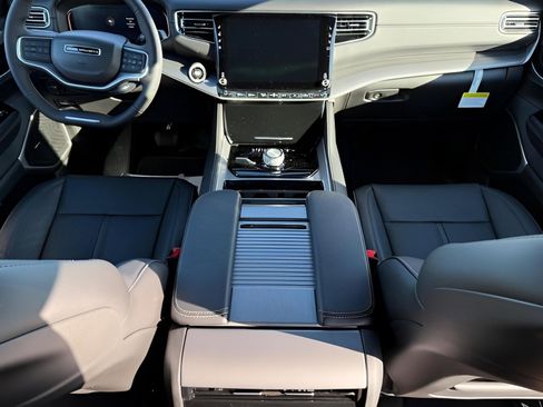 New 2026 Jeep Grand Wagoneer 4WD image 13