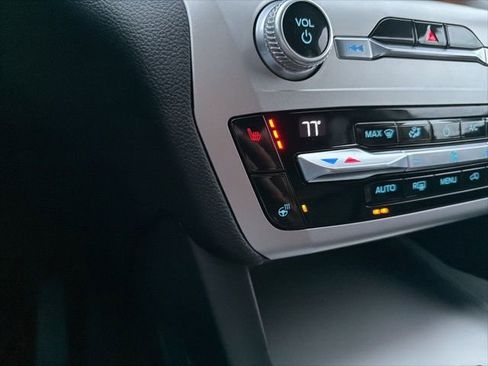 Certified 2021 Ford Explorer XLT w/ Equipment Group 202A image 34