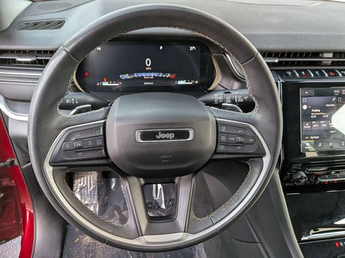 Certified 2023 Jeep Grand Cherokee L Laredo image 18