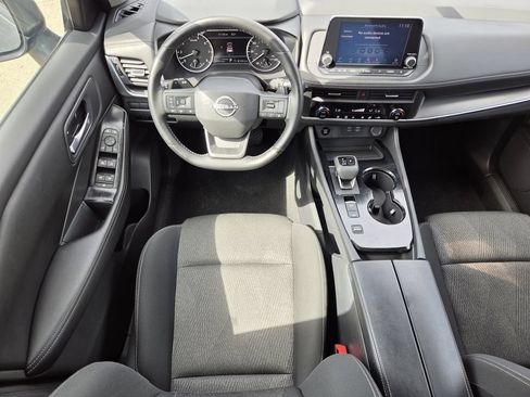 Used 2025 Nissan Rogue SV FWD image 13
