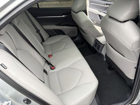Used 2024 Toyota Camry XLE w/ Cold Weather Package image 38