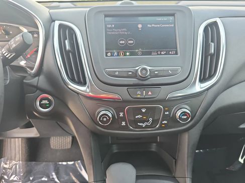 Used 2023 Chevrolet Equinox LT image 22