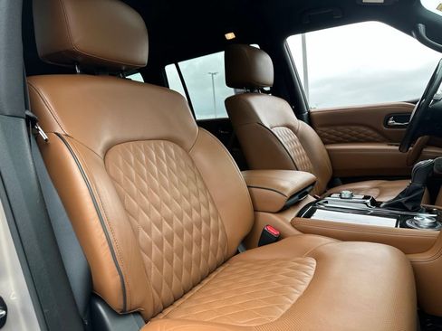 Used 2022 INFINITI QX80 Sensory w/ All-Season Package AWD/4WD image 28