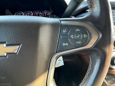 Used 2019 Chevrolet Suburban Premier AWD/4WD image 31