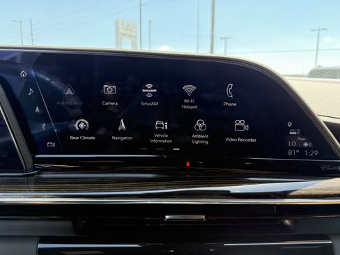 Used 2024 Cadillac Escalade ESV Sport w/ LPO, ONYX Package image 23