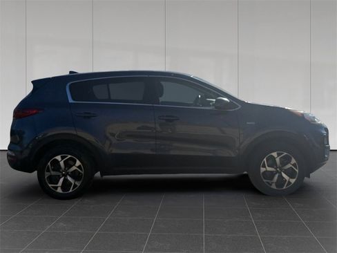 Used 2020 Kia Sportage LX image 6