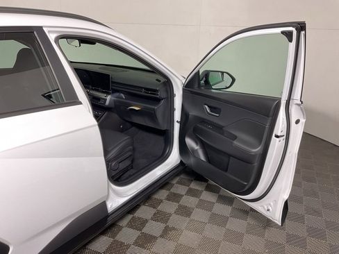 New 2026 Hyundai Kona SEL Premium image 33