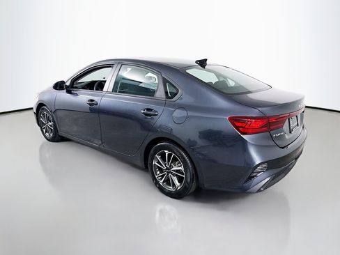 Used 2023 Kia Forte LXS FWD image 5