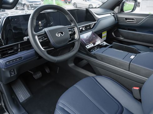 New 2026 INFINITI QX80 4WD image 7