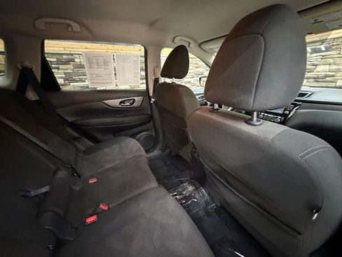 Used 2016 Nissan Rogue SV w/ SV Premium Package image 30