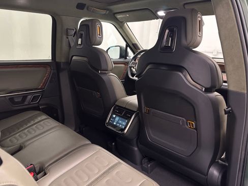 Used 2024 Rivian R1S Adventure AWD/4WD image 20