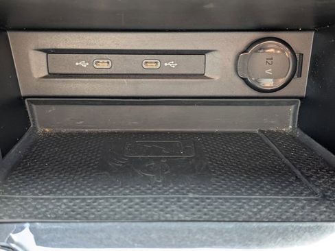 Used 2021 Volkswagen Tiguan SE R-Line image 28