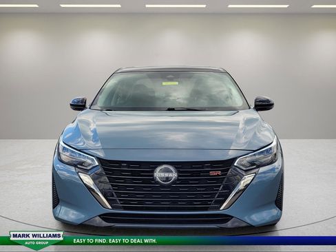 Used 2024 Nissan Sentra SR w/ SR Premium Package FWD image 9