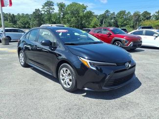 Used 2024 Toyota Corolla LE FWD video 1