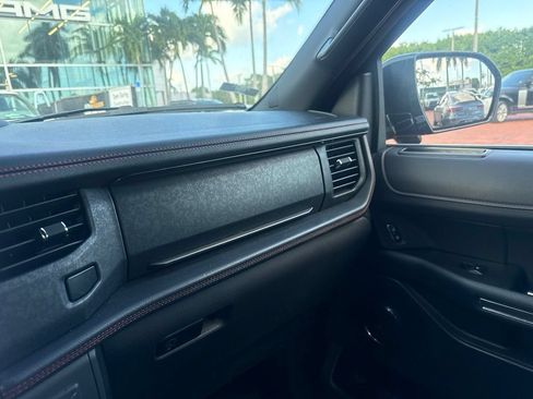 Used 2024 Ford Expedition Max Limited RWD image 5