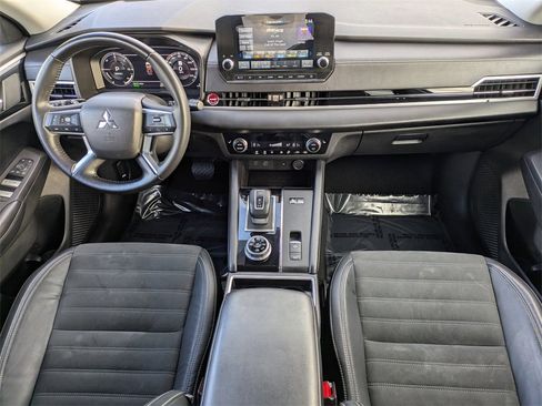 Used 2023 Mitsubishi Outlander Ralliart image 15