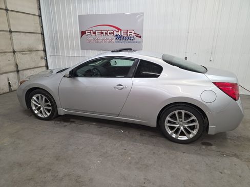 Used 2012 Nissan Altima 3.5 SR image 9