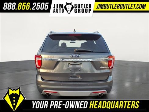 Used 2016 Ford Explorer XLT image 18