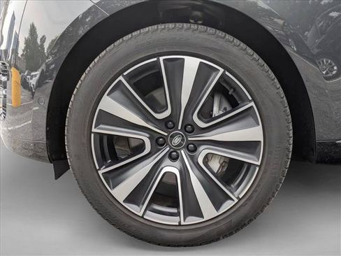 Certified 2024 Land Rover Range Rover SE AWD/4WD image 25