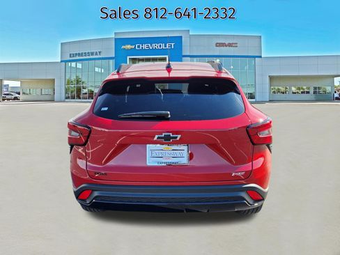 New 2026 Chevrolet Trax RS image 4