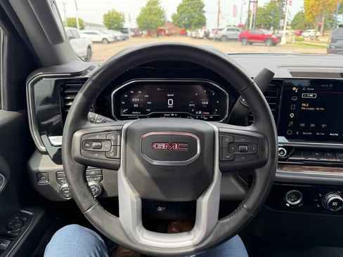 Used 2023 GMC Sierra 1500 Elevation AWD/4WD image 18