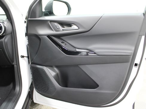 New 2026 Chevrolet Equinox LT w/ Safety and Technology Package image 26