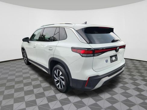 Certified 2025 Volkswagen Tiguan S AWD/4WD image 3