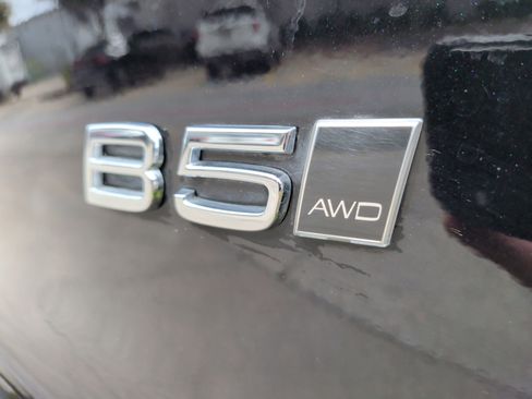 Used 2025 Volvo XC40 B5 Core image 37