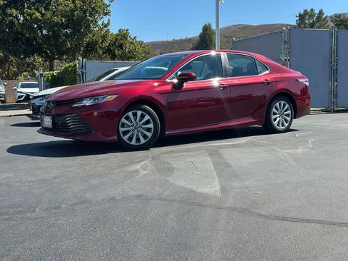 Used 2019 Toyota Camry LE w/ Carpet Mat Package FWD image 1