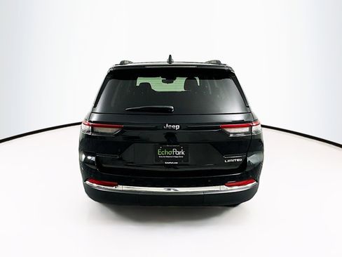 Used 2023 Jeep Grand Cherokee Limited image 7