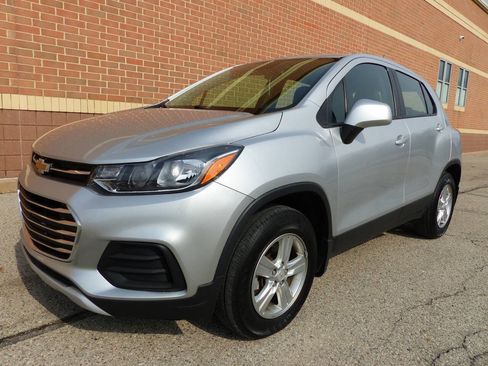 Used 2021 Chevrolet Trax LS w/ LPO, Protection Package image 5