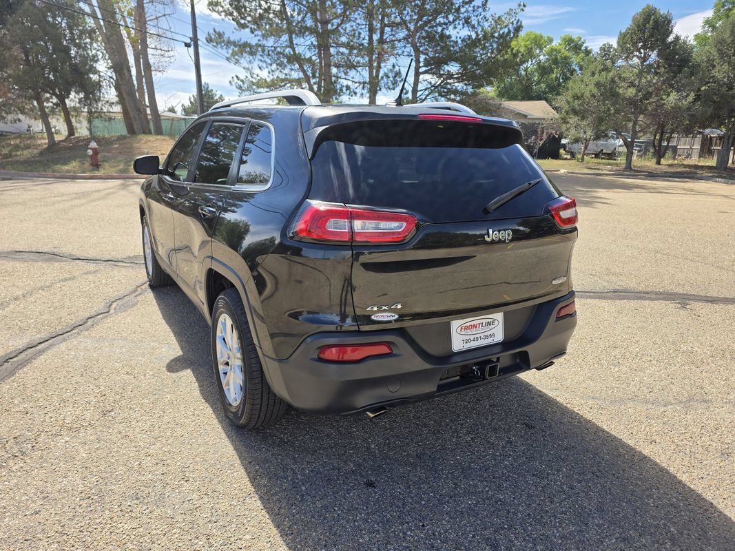 Used 2014 Jeep Cherokee Latitude w/ Cold Weather Group AWD/4WD image 4